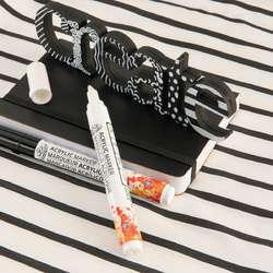Royal & Langnickel® ACRYLIC MARKER – 2er Set Schwarz & Weiß, Reversible Tip